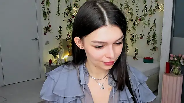 ContinentOfTranquility online show from April 4, 1:15 am