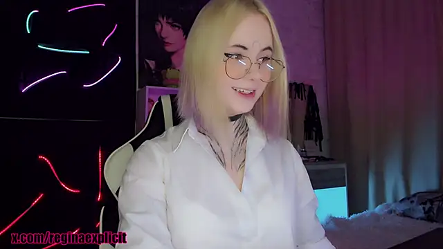 Snapshot of snake__bites chatting on November 13, 9:58 pm snake bites online show from November 13, 9:58 pm