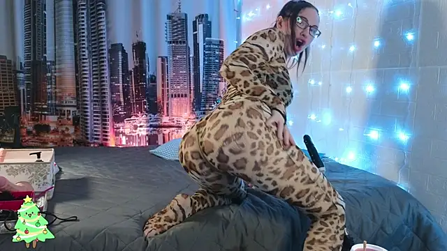 DashaHart online show from December 13, 7:53 pm