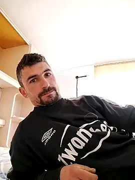 Snapshot of LOREDAN1 chatting on March 5, 9:27 am LOREDAN1 online show from March 5, 9:27 am