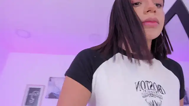 emelie 89 online show from March 1, 3:49 pm