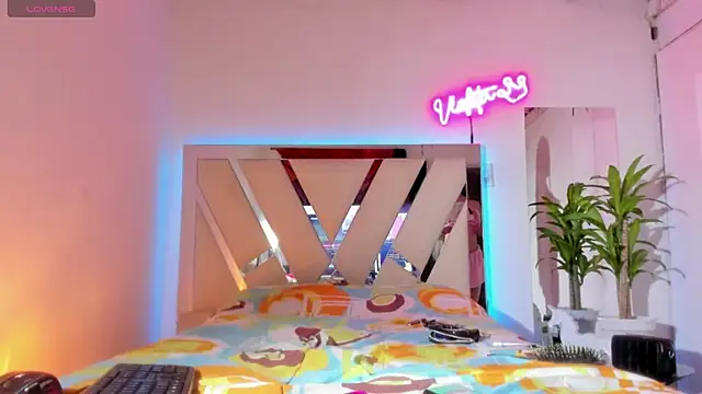 violeta prince online show from December 18, 8:20 am