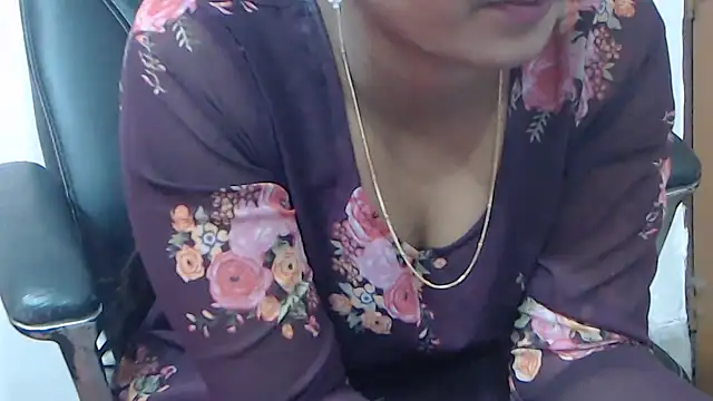 wildbabes online show from January 24, 6:25 pm