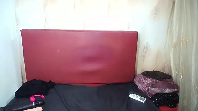 IndianChantal online show from March 12, 9:13 pm