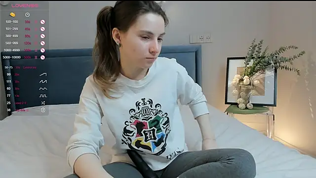 DonnaBurkee online show from February 2, 4:11 pm