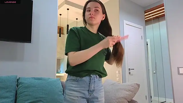 DonnaBurkee online show from September 30, 4:06 am