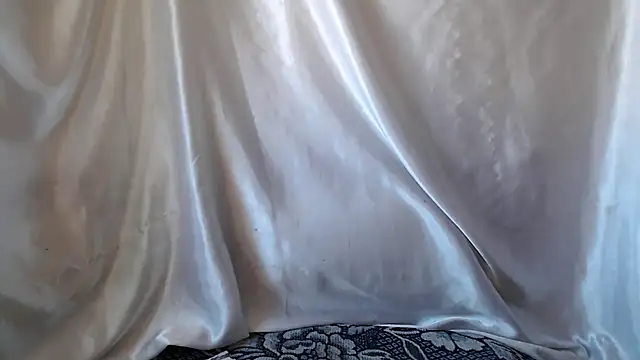 Burberrry  online show from March 22, 5:06 am