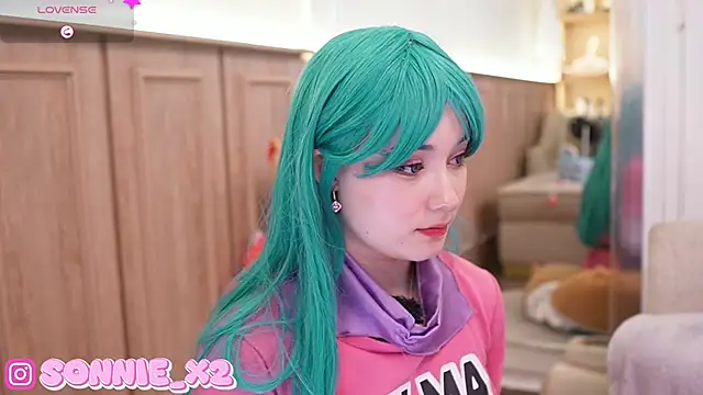 Sonnie  online show from January 28, 2:42 pm