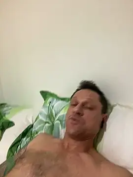 Snapshot of Yourhotboy_42 chatting on February 3, 6:17 pm Yourhotboy 42 online show from February 3, 6:17 pm