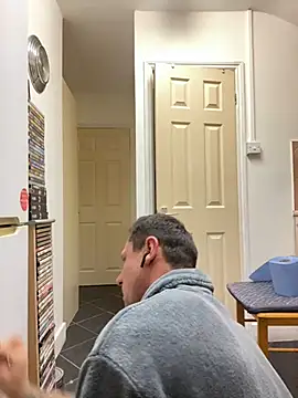 Snapshot of Yourhotboy_42 chatting on February 9, 5:29 am Yourhotboy 42 online show from February 9, 5:29 am