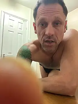 Snapshot of Yourhotboy_42 chatting on March 8, 7:53 pm Yourhotboy 42 online show from March 8, 7:53 pm