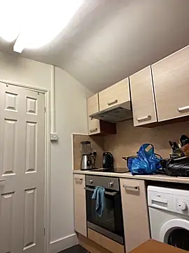 Snapshot of Yourhotboy_42 chatting on October 30, 6:08 pm Yourhotboy 42 online show from October 30, 6:08 pm