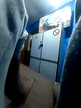 Snapshot of charraa1 chatting on December 1, 5:57 pm charraa1 online show from December 1, 5:57 pm