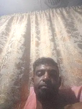 Snapshot of charraa1 chatting on December 1, 9:15 pm charraa1 online show from December 1, 9:15 pm