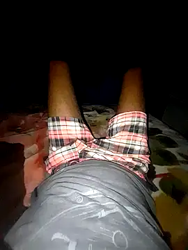 Snapshot of charraa1 chatting on December 8, 11:29 pm charraa1 online show from December 8, 11:29 pm