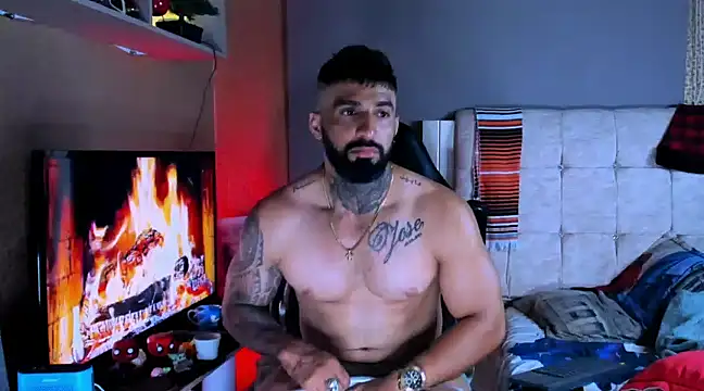 Snapshot of naugthy_dominant chatting on December 2, 4:31 am naugthy dominant online show from December 2, 4:31 am