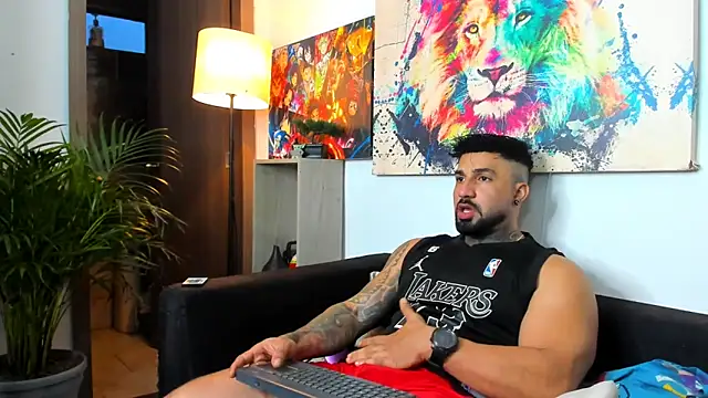 Snapshot of naugthy_dominant chatting on November 27, 10:45 pm naugthy dominant online show from November 27, 10:45 pm