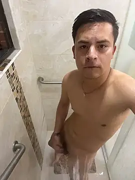 Snapshot of Nicolds14 chatting on November 19, 11:49 pm Nicolds14 online show from November 19, 11:49 pm