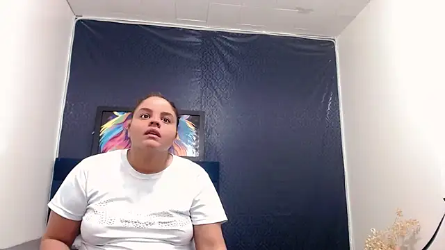 Snapshot of brunnette_hot chatting on February 25, 11:19 am brunnette hot online show from February 25, 11:19 am