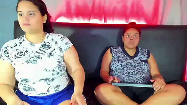 Snapshot of brunnette_hot chatting on March 11, 11:23 am brunnette hot online show from March 11, 11:23 am