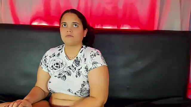 Snapshot of brunnette_hot chatting on March 11, 2:29 pm brunnette hot online show from March 11, 2:29 pm