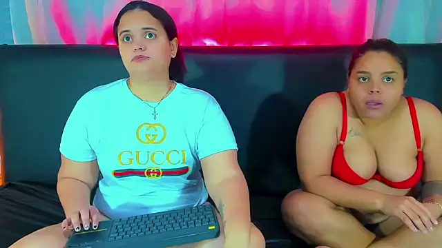 Snapshot of brunnette_hot chatting on March 19, 11:28 am brunnette hot online show from March 19, 11:28 am