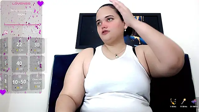 Snapshot of brunnette_hot chatting on November 8, 10:59 am brunnette hot online show from November 8, 10:59 am