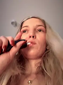 Adelina0001 online show from January 8, 7:54 am