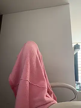 pamell col online show from December 20, 3:41 pm