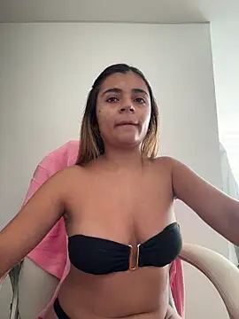 pamell col online show from February 26, 1:10 pm