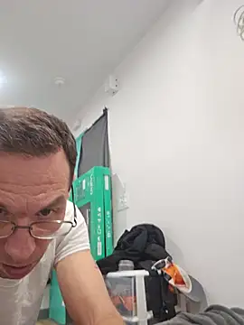 Iliketocooksquirt25 online show from May 30, 7:49 am