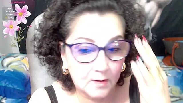 Snapshot of cataleya_mom chatting on February 18, 1:21 am cataleya mom online show from February 18, 1:21 am