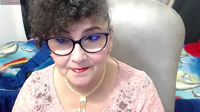 Snapshot of cataleya_mom chatting on February 23, 1:02 am cataleya mom online show from February 23, 1:02 am