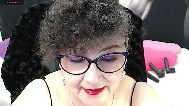 Snapshot of cataleya_mom chatting on March 3, 7:32 am cataleya mom online show from March 3, 7:32 am