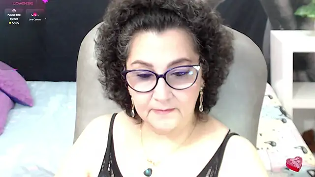 Snapshot of cataleya_mom chatting on March 6, 11:53 pm cataleya mom online show from March 6, 11:53 pm
