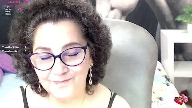 Snapshot of cataleya_mom chatting on March 7, 2:57 am cataleya mom online show from March 7, 2:57 am