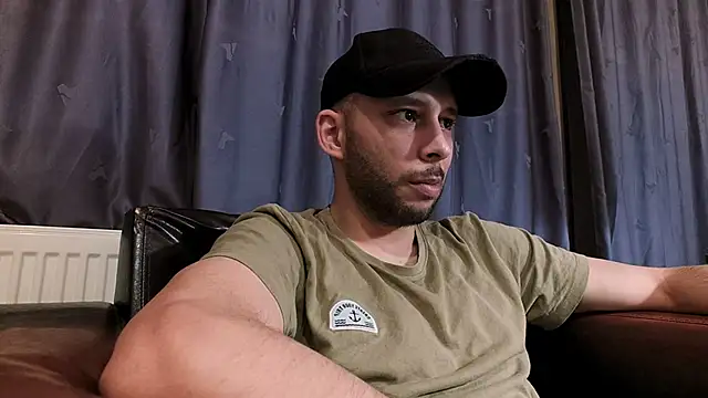 henryaxe online show from December 24, 1:17 pm