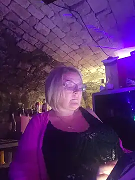 lady charlyne online show from July 24, 7:45 pm