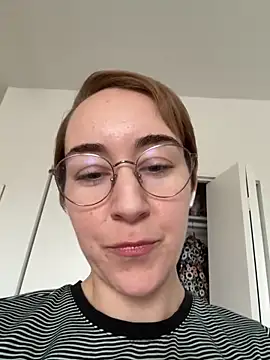 Snapshot of ketarisenup chatting on March 16, 10:20 pm ketarisenup online show from March 16, 10:20 pm