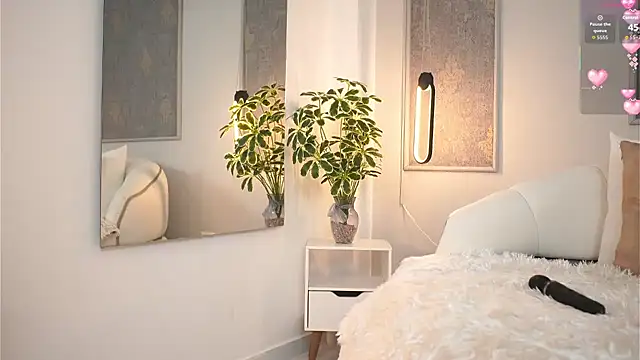 Sofia Cooper  online show from November 30, 12:20 pm