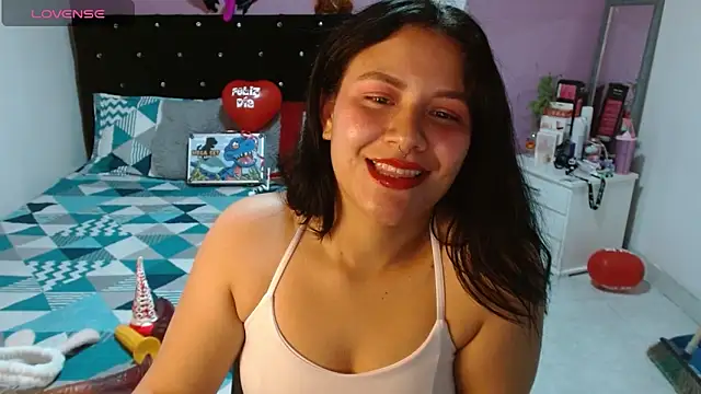 soniafuckboobs online show from February 25, 9:35 pm