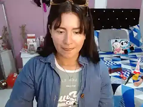 soniafuckboobs online show from March 4, 4:30 pm