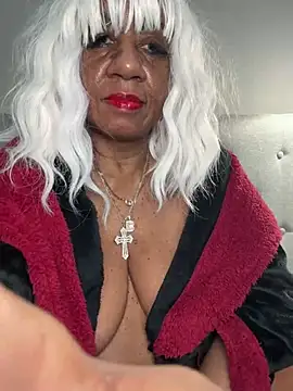 Snapshot of BreanaDivine chatting on March 11, 7:36 pm BreanaDivine online show from March 11, 7:36 pm