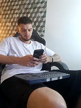 Michael magno online show from February 22, 1:07 am