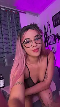 Salome Villa online show from October 21, 10:10 pm