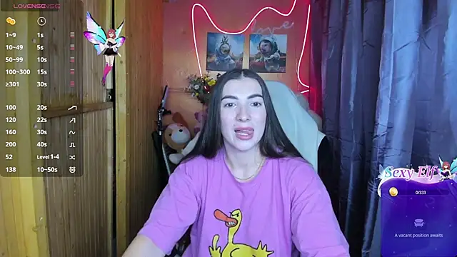 Fiery Brunette  online show from January 24, 2:19 pm