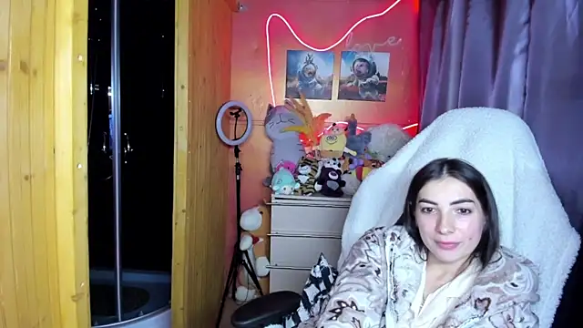 Snapshot of Fiery_Brunette_ chatting on April 30, 11:05 am Fiery Brunette online show from April 30, 11:05 am