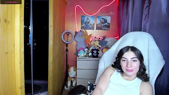 Snapshot of Fiery_Brunette_ chatting on May 23, 4:44 pm Fiery Brunette online show from May 23, 4:44 pm