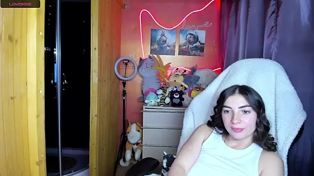 Snapshot of Fiery_Brunette_ chatting on May 24, 4:50 am Fiery Brunette online show from May 24, 4:50 am