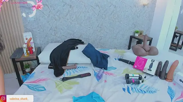 sabrina shark  online show from November 18, 3:23 am